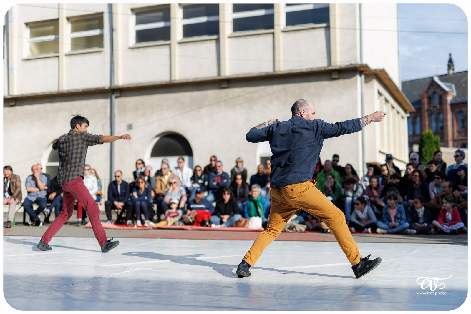 NO MAN'S LAND (CIE DARUMA)